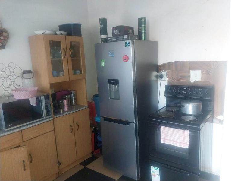 2 Bedroom Property for Sale in Naledi Gauteng