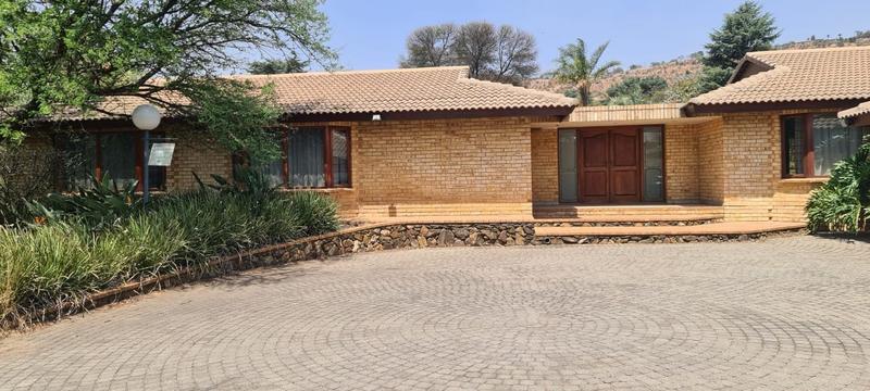4 Bedroom Property for Sale in Poortview Gauteng
