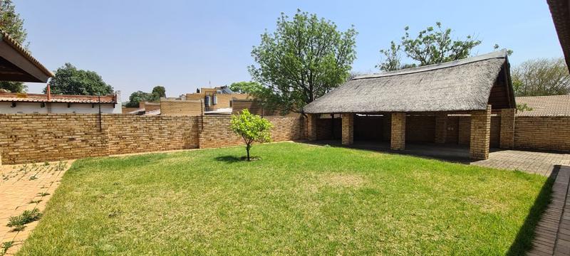 4 Bedroom Property for Sale in Poortview Gauteng