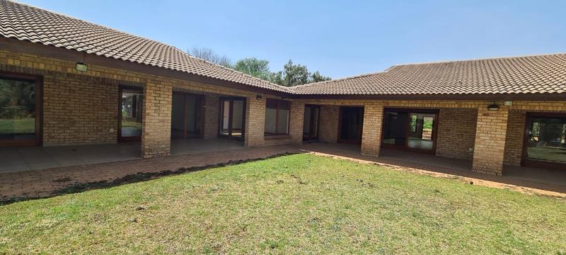 4 Bedroom Property for Sale in Poortview Gauteng