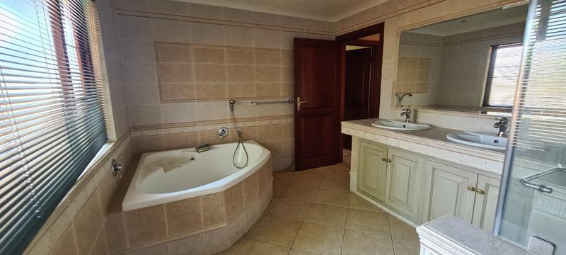 4 Bedroom Property for Sale in Poortview Gauteng