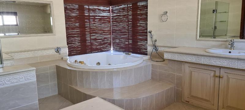 4 Bedroom Property for Sale in Poortview Gauteng