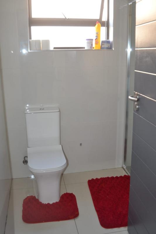 5 Bedroom Property for Sale in Sagewood Gauteng