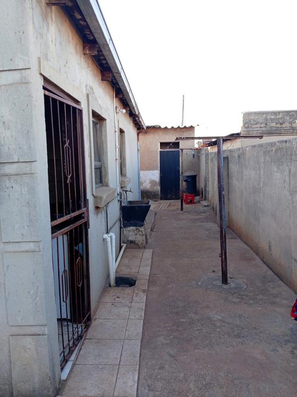 2 Bedroom Property for Sale in Vosloorus Gauteng