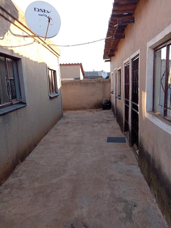 2 Bedroom Property for Sale in Vosloorus Gauteng