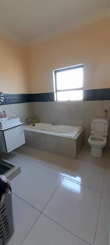 3 Bedroom Property for Sale in Wildtuinpark Gauteng
