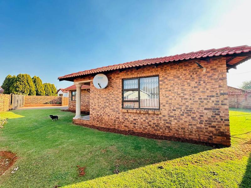 3 Bedroom Property for Sale in Zakariyya Park Gauteng