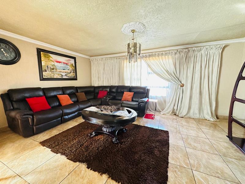 3 Bedroom Property for Sale in Zakariyya Park Gauteng