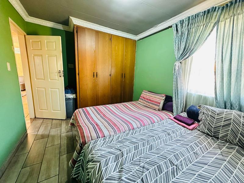 3 Bedroom Property for Sale in Zakariyya Park Gauteng