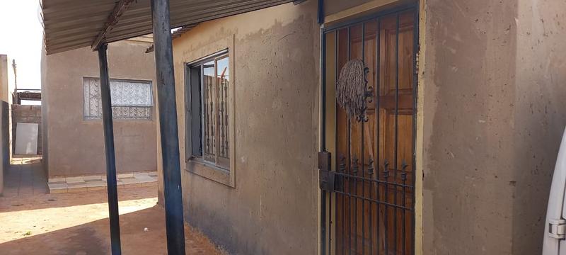 2 Bedroom Property for Sale in Buhle Park Gauteng