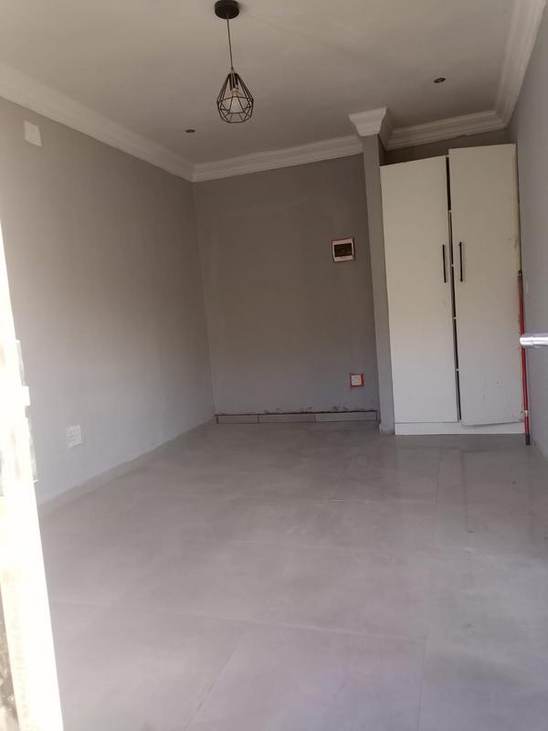 To Let 1 Bedroom Property for Rent in Glen Marais Gauteng
