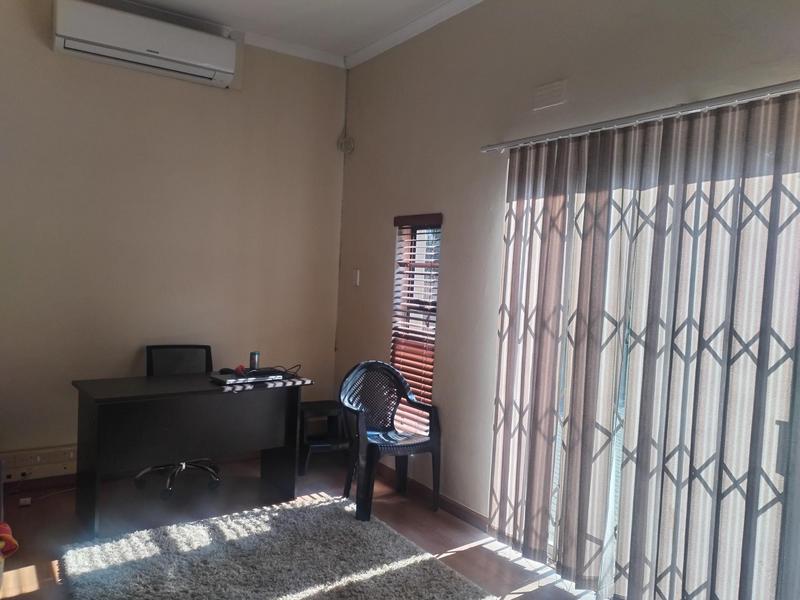 To Let 3 Bedroom Property for Rent in Weltevreden Park Gauteng