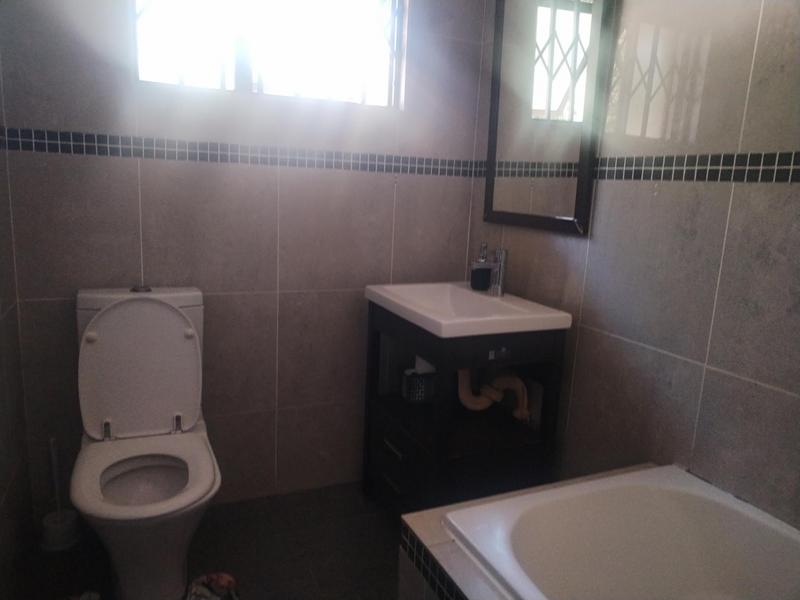 To Let 3 Bedroom Property for Rent in Weltevreden Park Gauteng