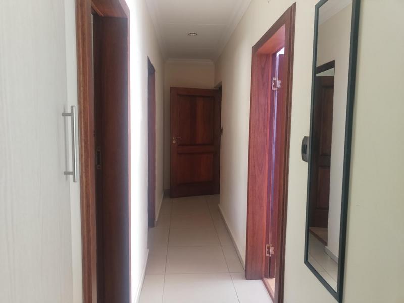 To Let 3 Bedroom Property for Rent in Weltevreden Park Gauteng