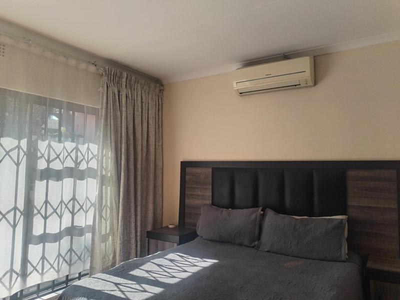 To Let 3 Bedroom Property for Rent in Weltevreden Park Gauteng
