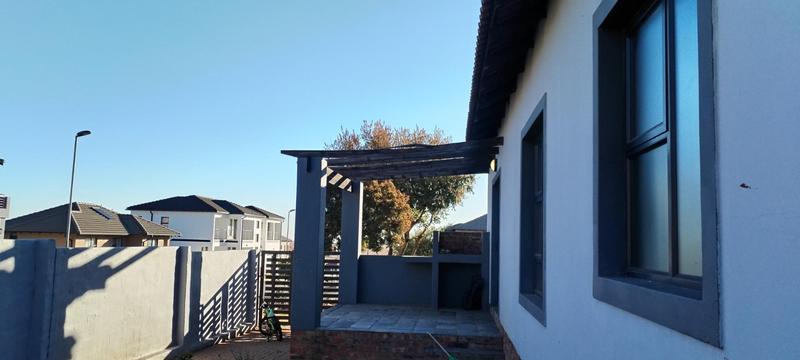 To Let 3 Bedroom Property for Rent in Wildtuinpark Gauteng