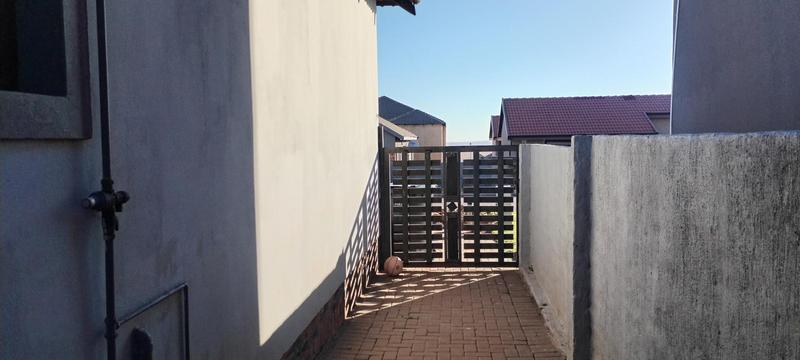 To Let 3 Bedroom Property for Rent in Wildtuinpark Gauteng