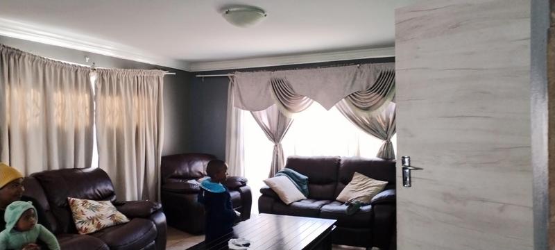 To Let 3 Bedroom Property for Rent in Wildtuinpark Gauteng