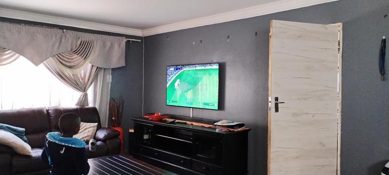 To Let 3 Bedroom Property for Rent in Wildtuinpark Gauteng