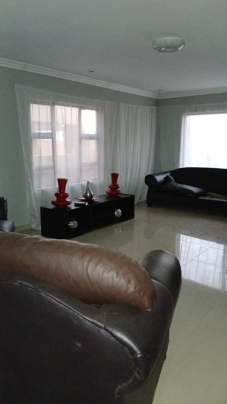 To Let 4 Bedroom Property for Rent in Wildtuinpark Gauteng