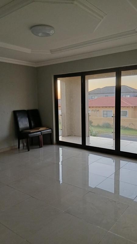 To Let 4 Bedroom Property for Rent in Wildtuinpark Gauteng