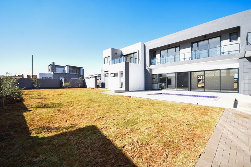 5 Bedroom Property for Sale in Midstream Estate Gauteng