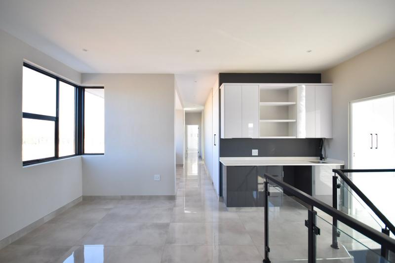 5 Bedroom Property for Sale in Midstream Estate Gauteng