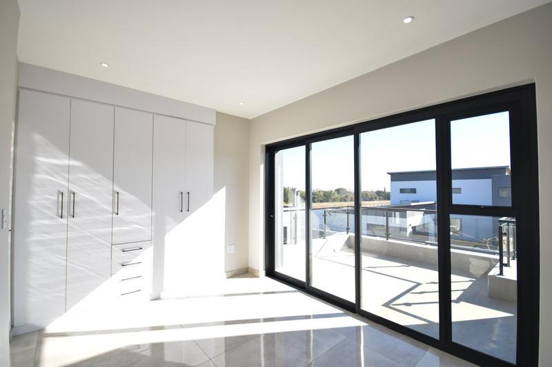 5 Bedroom Property for Sale in Midstream Estate Gauteng