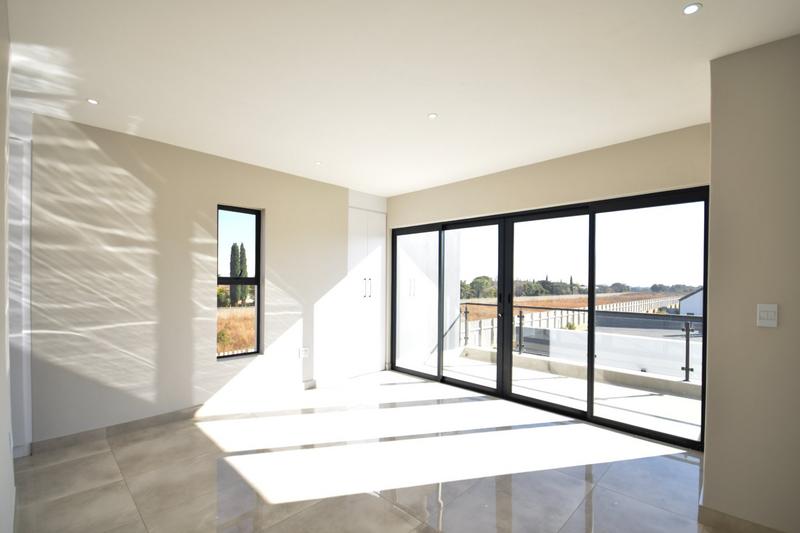 5 Bedroom Property for Sale in Midstream Estate Gauteng