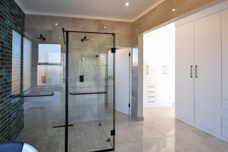 5 Bedroom Property for Sale in Midstream Estate Gauteng
