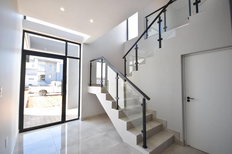 5 Bedroom Property for Sale in Midstream Estate Gauteng