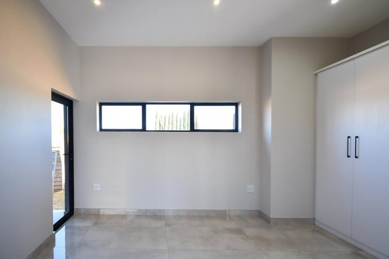 5 Bedroom Property for Sale in Midstream Estate Gauteng