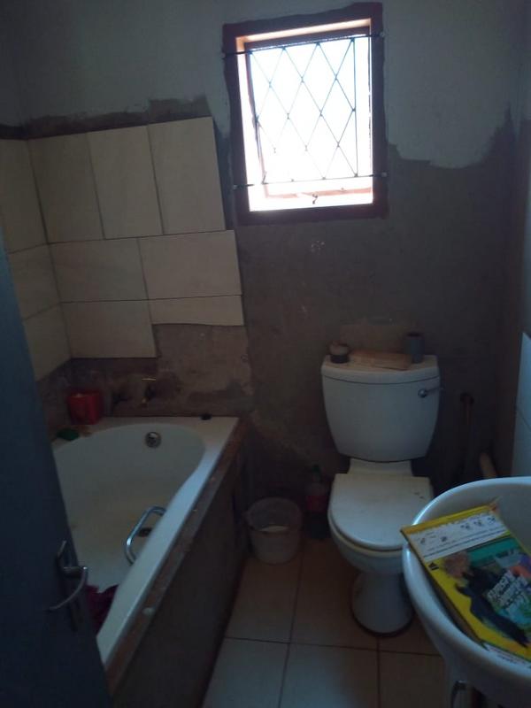 2 Bedroom Property for Sale in Kanana Park Gauteng