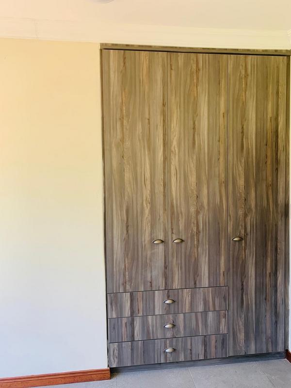 To Let 4 Bedroom Property for Rent in Blairgowrie Gauteng