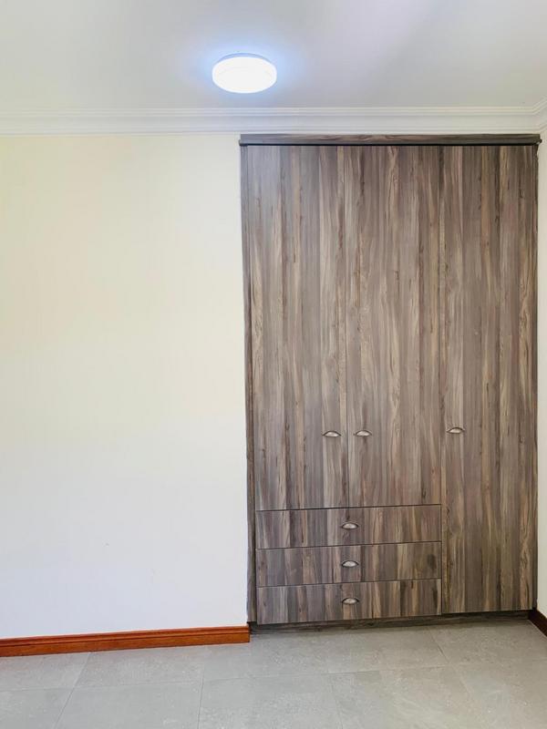 To Let 4 Bedroom Property for Rent in Blairgowrie Gauteng