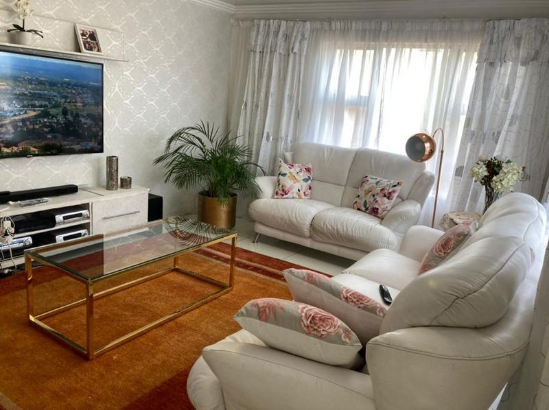 3 Bedroom Property for Sale in Diepkloof Gauteng