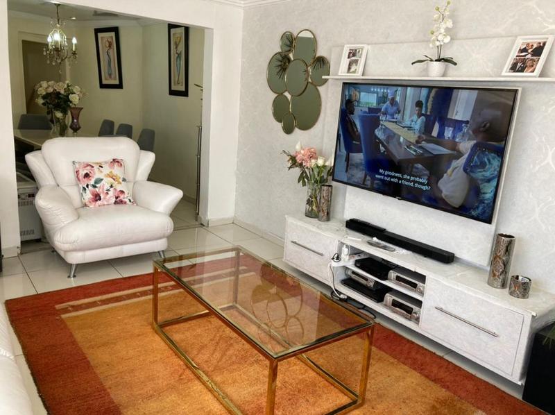 3 Bedroom Property for Sale in Diepkloof Gauteng