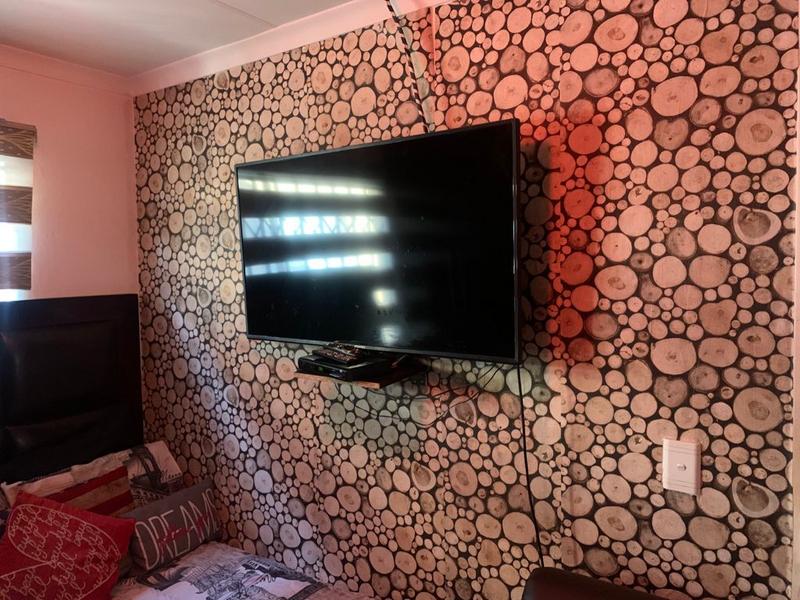 3 Bedroom Property for Sale in Fleurhof Gauteng
