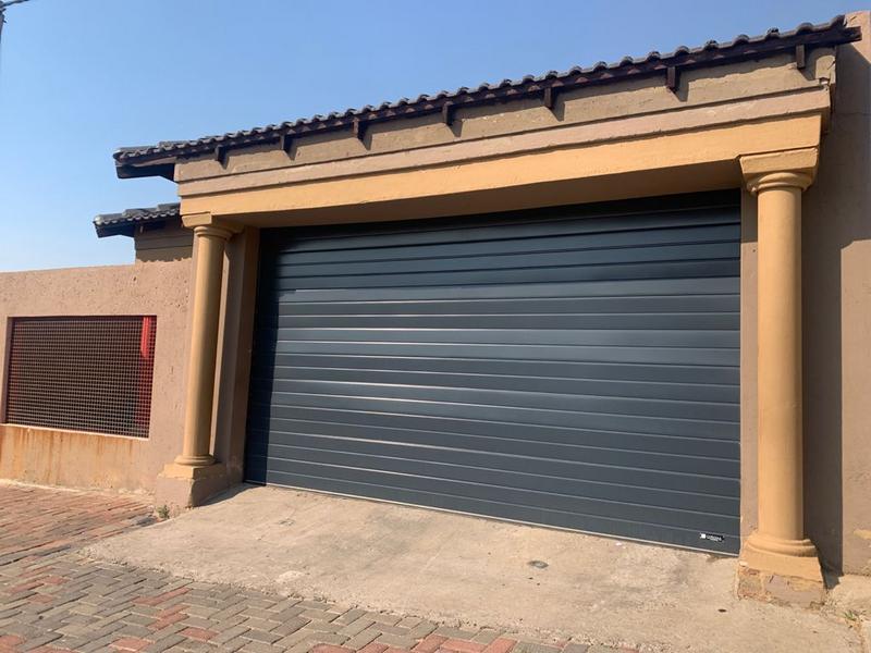 3 Bedroom Property for Sale in Fleurhof Gauteng