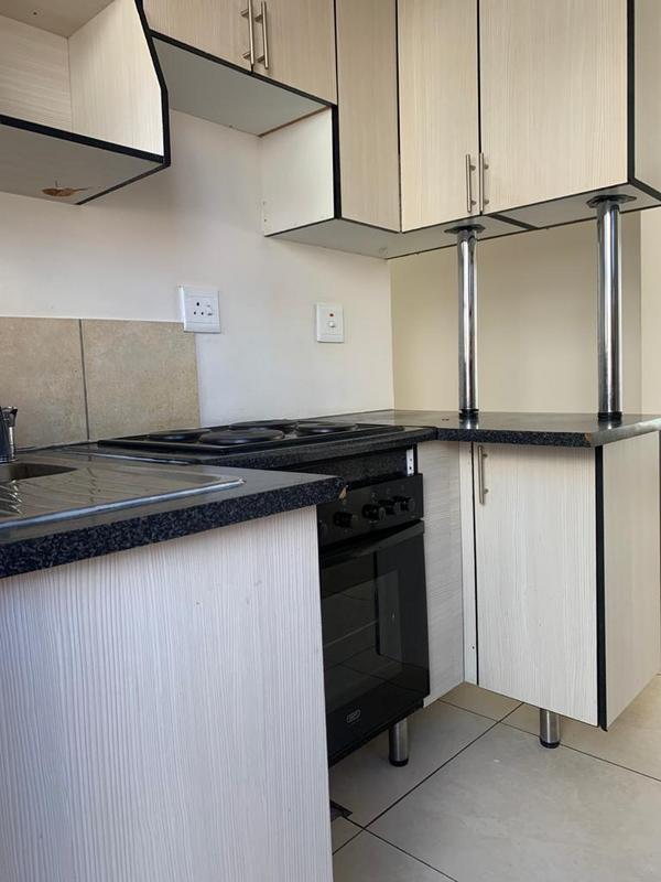 3 Bedroom Property for Sale in Fleurhof Gauteng