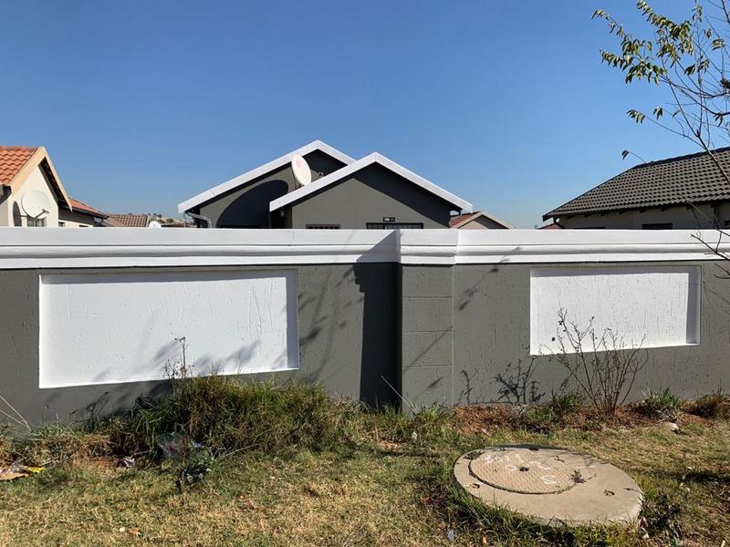 3 Bedroom Property for Sale in Fleurhof Gauteng