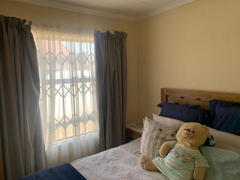 3 Bedroom Property for Sale in Fleurhof Gauteng