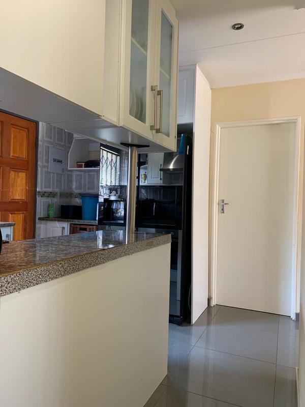 3 Bedroom Property for Sale in Fleurhof Gauteng