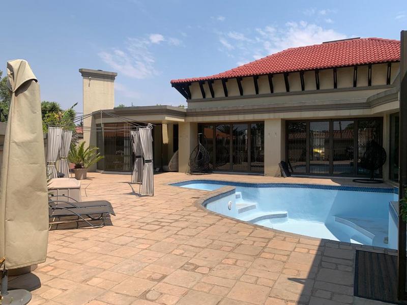 4 Bedroom Property for Sale in Florida Gauteng