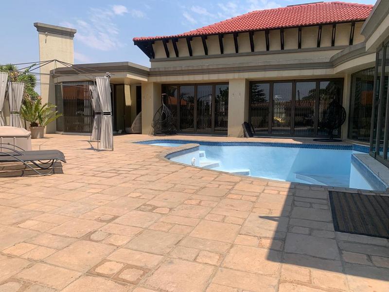 4 Bedroom Property for Sale in Florida Gauteng