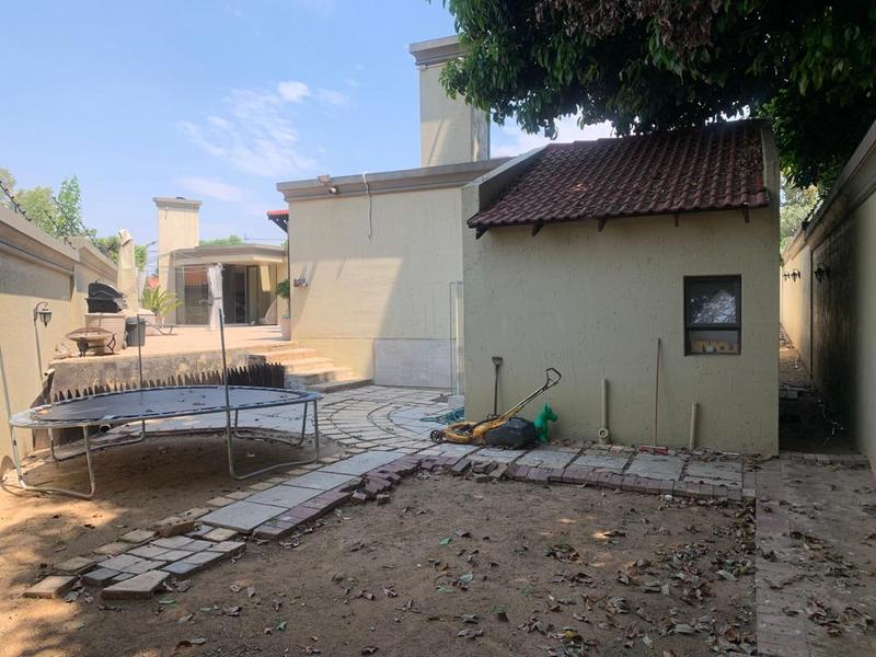 4 Bedroom Property for Sale in Florida Gauteng