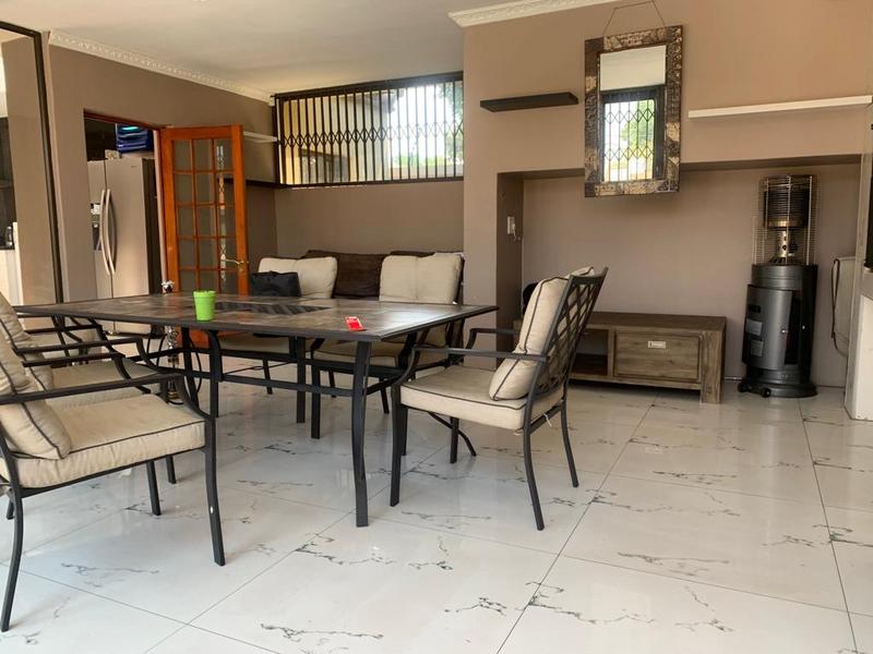 4 Bedroom Property for Sale in Florida Gauteng
