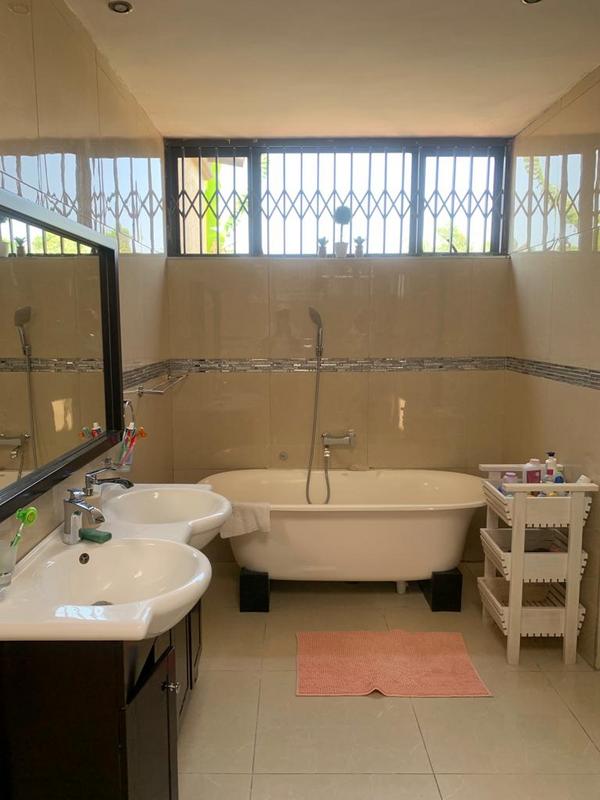 4 Bedroom Property for Sale in Florida Gauteng