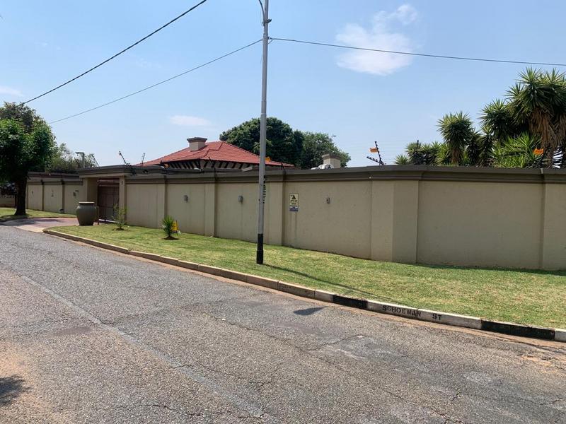 4 Bedroom Property for Sale in Florida Gauteng