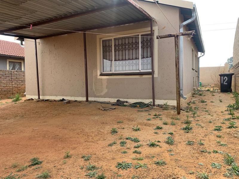 2 Bedroom Property for Sale in Finsbury Gauteng
